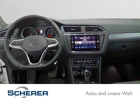 VW Tiguan Volkswagen 2.0 TDI Life DSG/NAVI/PDC/AHK uvm.