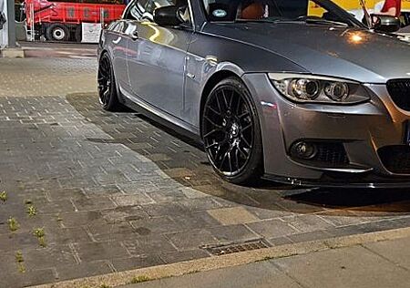 BMW 335i Cabrio -