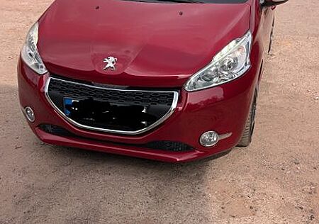 Peugeot 208 / TÜV NEU!!