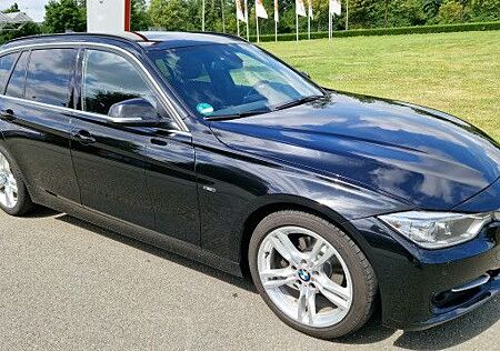 BMW 318d Touring/Sport Line/AHK/AT-Motor bei 198`km