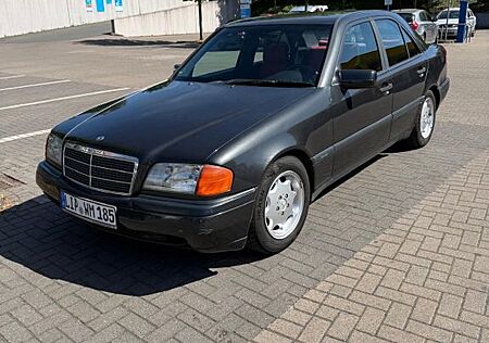 Mercedes-Benz C 180 ESPRIT
