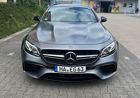 Mercedes-Benz E 63 AMG Mercedes-AMG E 63 S 4MATIC+ Autom. ...