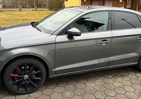 Audi A3 1.8 TFSI S tronic quat. Ambiente Sportb. ...