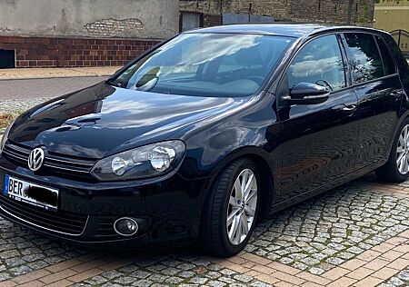 VW Golf Volkswagen 1.4 TSI 90 kW Highline