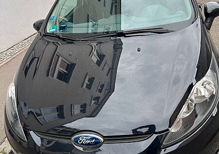 Ford Fiesta 1,25 60kW Trend Trend TÜV, Reifen NEU