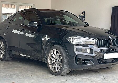 BMW X6 xDrive50i -