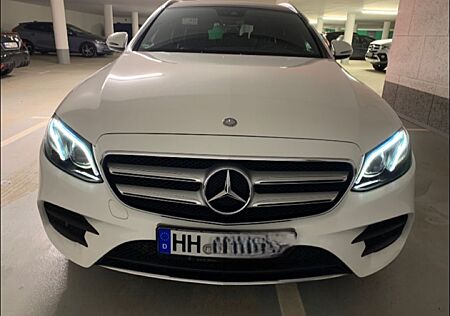 Mercedes-Benz E 220 E 220d T AMG Kamera Burmester Pano 20Zoll