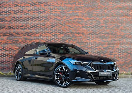 BMW 550e Touring xDrive | M Sport Pro - AHK - Pano