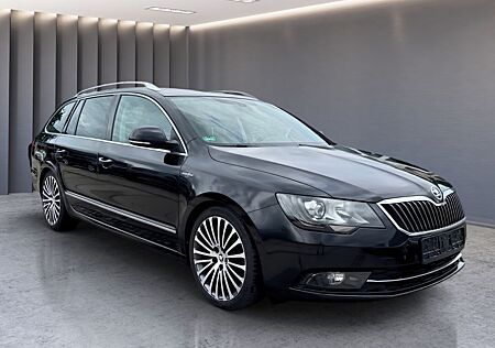 Skoda Superb Combi Laurin & Klement 4x4 DSG*AHK*LEDER*