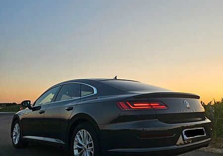 VW Arteon Volkswagen 2.0 TDI