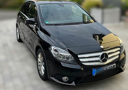 Mercedes-Benz B 200 - Automatik