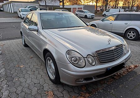 Mercedes-Benz E 200 KOMPRESSOR CLASSIC TÜV 12/26