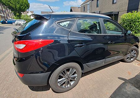 Hyundai ix35 1.6 GDI FIFA World Cup EDT. Silver 2WD ...