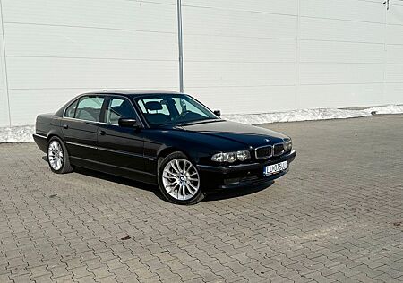 BMW 740iL A -