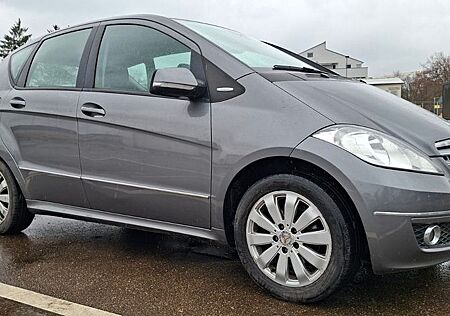 Mercedes-Benz A 200 AVANTGARDE AVANTGARDE