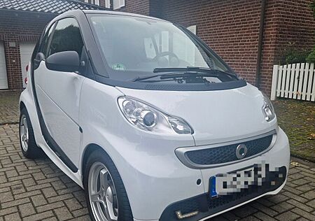 Smart ForTwo Allwetterreifen/Panoramadach/Sitzheizung