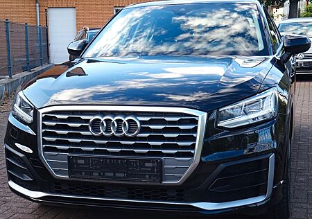 Audi Q2 Sport/S-Line/Virtual/LED/Navi/Head-Up /TOP!