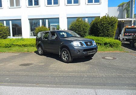 Nissan Pathfinder 2.5TDCI*Klima*4x4*Alu*1 Hand*7Sitzer