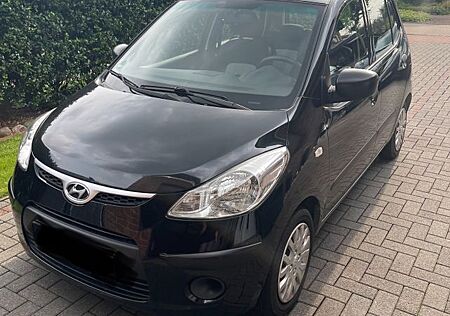 Hyundai i10 1.1 mit AHK/Scheckheft/Allwetter/TÜV-10/2027
