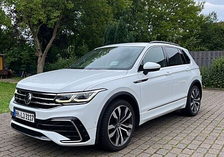 VW Tiguan Volkswagen 2.0 TDI SCR DSG R-Line R-Line