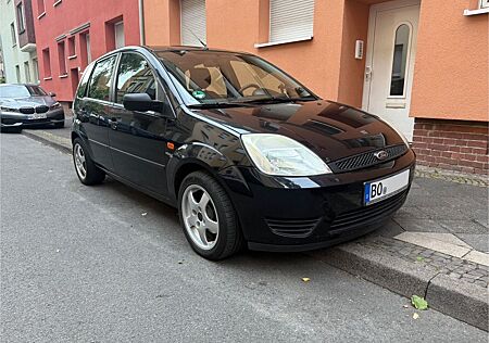 Ford Fiesta 1.3 51 kW Trend Trend