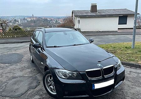 BMW 318i touring -