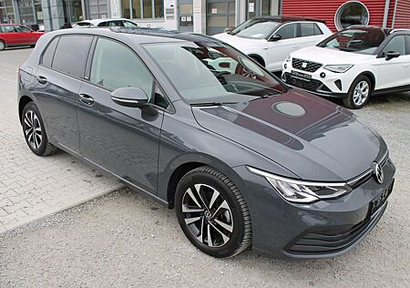 VW Golf Volkswagen VIII 1.5 TSI *United*PDCvo+hi*ACC*SHZ*TEMPO