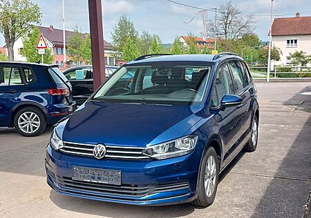 VW Touran Volkswagen Comfortline 2,0TDI /ACC/AHK/7 SITZER