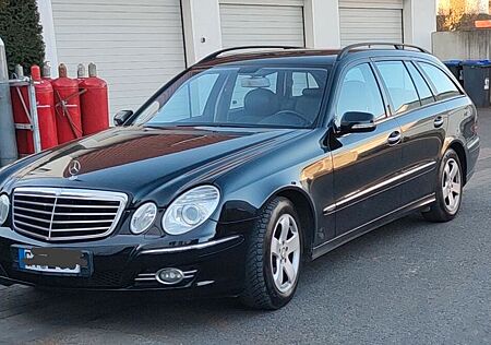 Mercedes-Benz E 200 CDI T AVANTGARDE Luftbälge+ Kompressor neu
