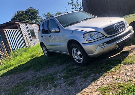 Mercedes-Benz ML 270 CDI -