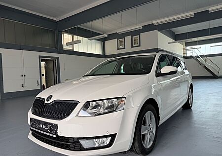 Skoda Octavia 1.6 TDI AMBITION *DSG*NAVI*8-FACH*PDC*