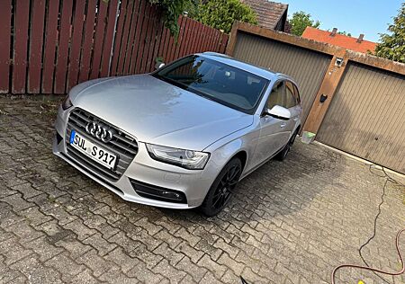 Audi A4 3.0 TDI clean d. S tr. qu. Ambiente Ava. ...