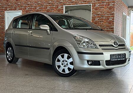 Toyota Corolla Verso 1.8 Sol-Aut.-7 Sitze-AHK-1.Hand