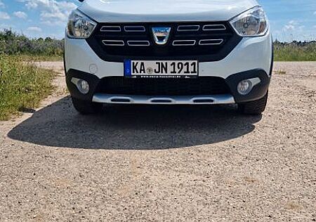 Dacia Lodgy TCe 115 Stepway Stepway