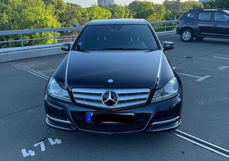 Mercedes-Benz C 350 CGI V6 AMG LINE 18 ZOLL, NAVI XENON LEDER