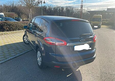 Ford S-Max 1,6 EcoBoost , Wenig Kilometer