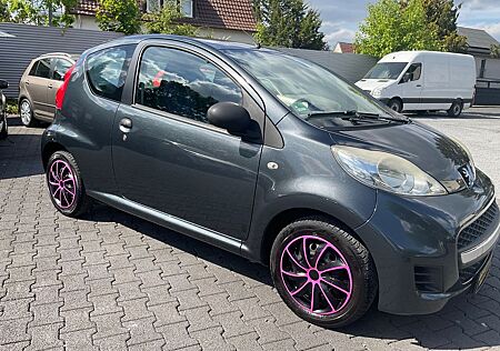 Peugeot 107 Petit Filou Klima *TÜV neu*