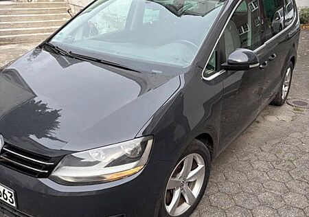 VW Sharan Volkswagen 2.0 TDI DSG 125kW BMotion Tech Highli...