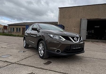 Nissan Qashqai 1.2 DIG-T Xtronic Acenta Acenta