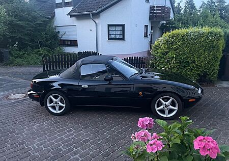 Mazda MX-5 NA (TÜV, Batterie, Bremsschläuche NEU)