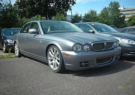 Jaguar XJ 2,7 Diesel V6 Executive 9500Netto Scheckheft