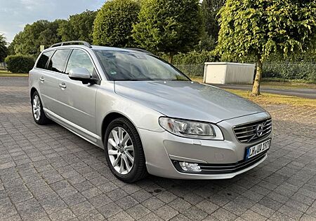 Volvo V70 D4 2L Diesel Automatik 181p.s. TOP