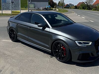 Audi RS3 2.5 TFSI S tronic quattro Limousine