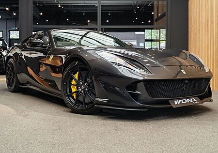 Ferrari 812 GTS Carbon Full PPF 6.5 V12 HELE NOVITEC His