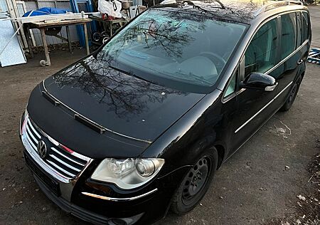 VW Touran Volkswagen 1.4 TSI 125kW DSG - PDC Sportfahrwerk