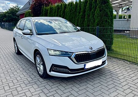 Skoda Octavia 1.4 TSI*204PS*STYLE*ACC*Cam*AHK