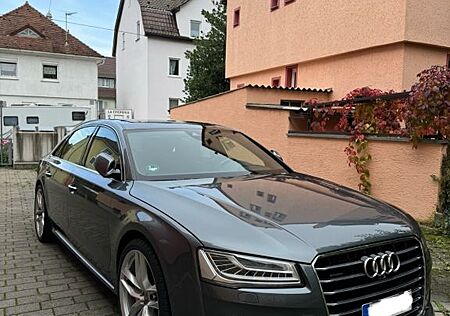 Audi A8 L TFSI tiptronic quattro -