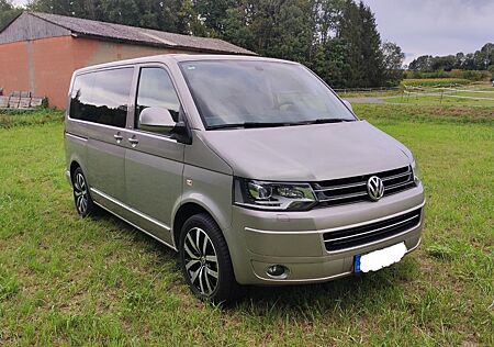 VW T5 Multivan Volkswagen DSG 4M Neuer Motor Alcantara AHK