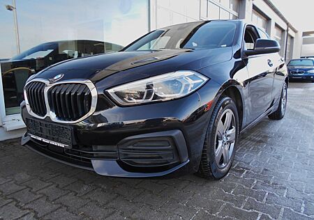 BMW 118iA 33KM-NAVI-HEAD UP-LED-DAB-CARPLAY-TEMPOMAT