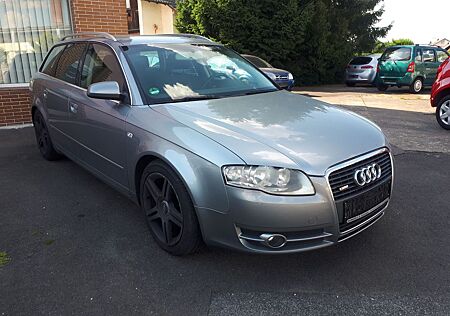 Audi A4 AVANT 2.0 S-LINE*TEMPOM*SHZ*KLIMAAUTOM*2.HAND